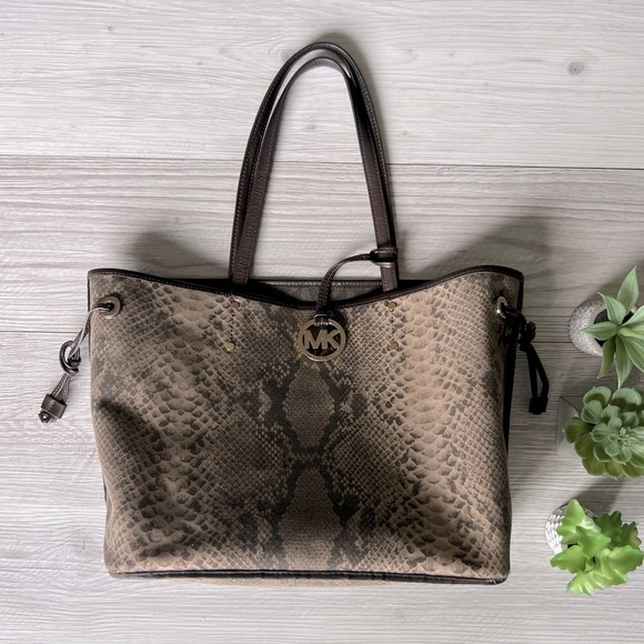MICHAEL KORS jet set reversible brown logo snake print tote - Picture 11 of 16